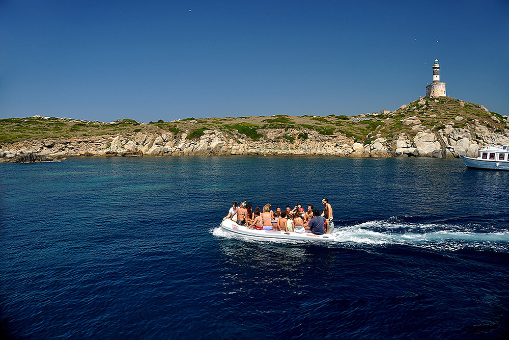 Spiaggia Isola dei Cavoli - Fiore Di Maggio