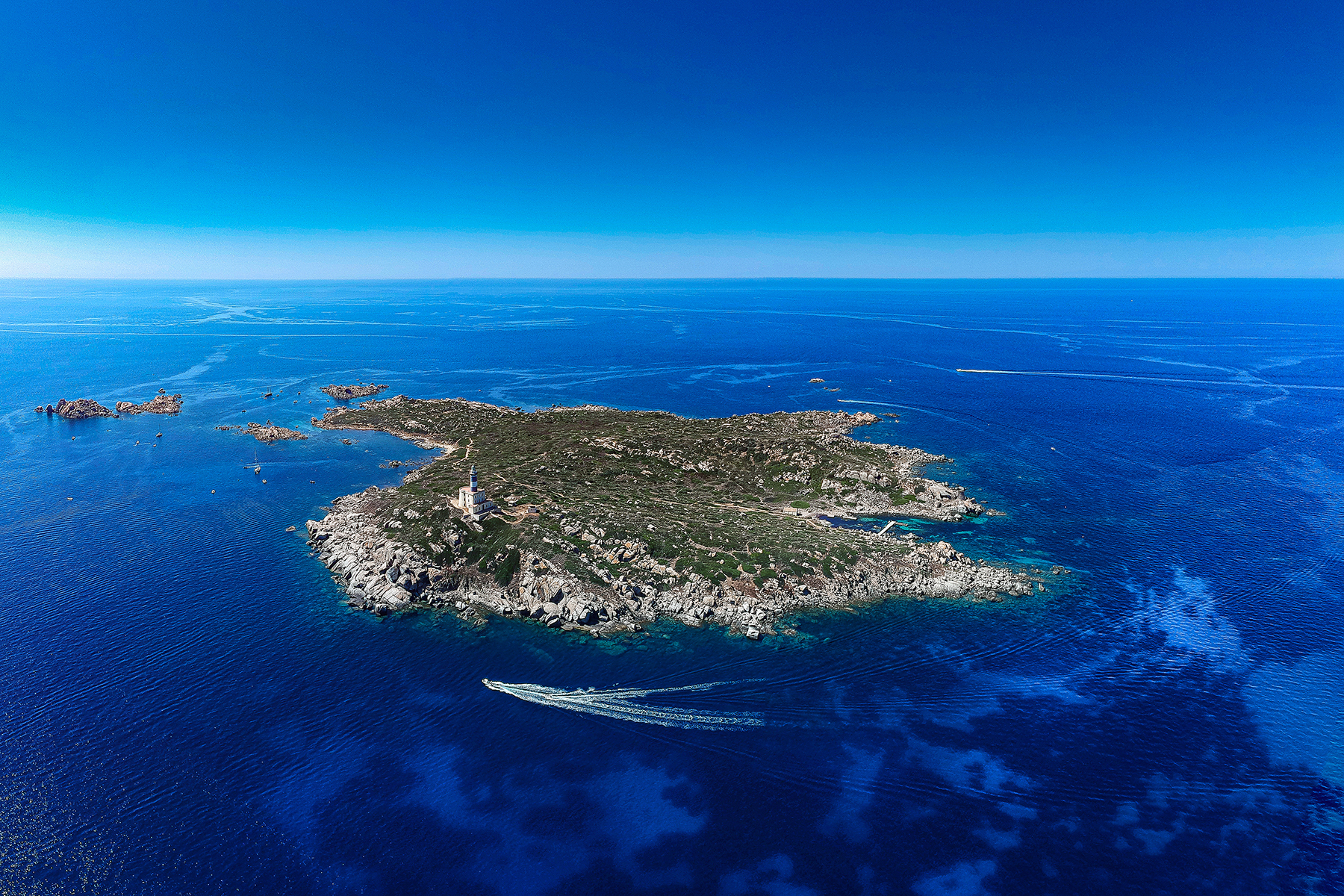 Spiaggia Isola dei Cavoli - Fiore Di Maggio